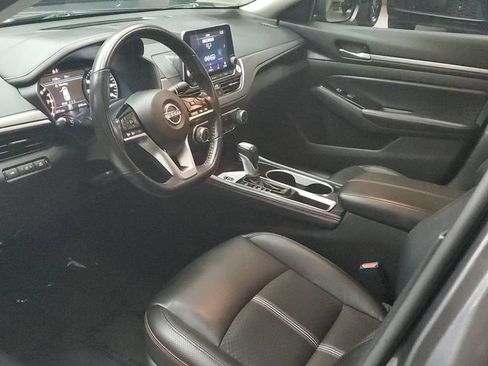Used 2024 Nissan Altima 2.5 SR FWD image 19