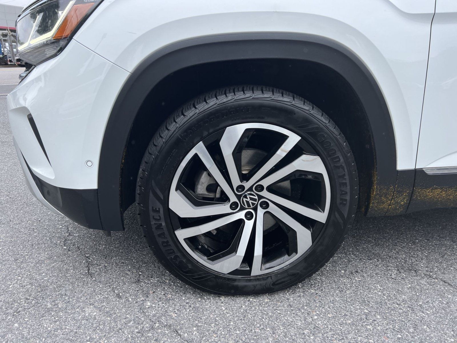 Used 2021 Volkswagen Atlas SEL Premium AWD/4WD image 12