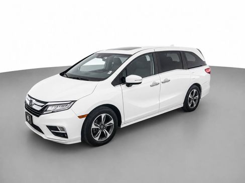 Used 2018 Honda Odyssey Touring image 9