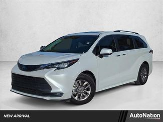 Used 2023 Toyota Sienna XLE w/ XLE Plus Package FWD video 1
