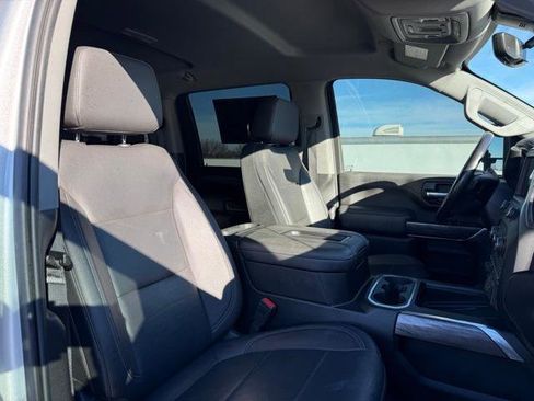 Used 2021 Chevrolet Silverado 3500 LTZ w/ LTZ Premium Package image 34