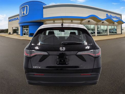 Used 2023 Honda HR-V LX image 7
