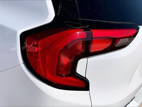 Used 2019 GMC Terrain Denali w/ Driver Alert Package II FWD image 27