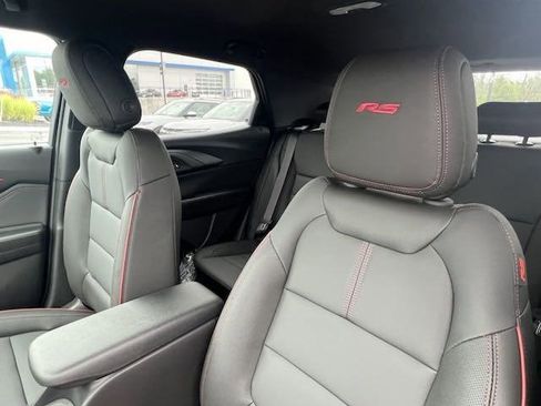 Used 2025 Chevrolet TrailBlazer RS w/ Driver Confidence Package image 12