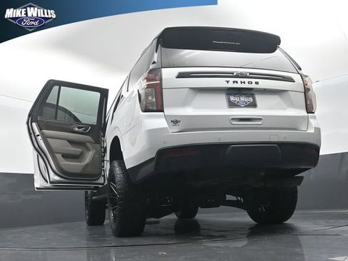 Used 2023 Chevrolet Tahoe Z71 w/ Luxury Package AWD/4WD image 30