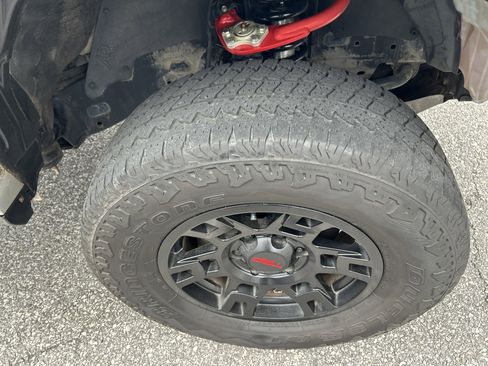 Used 2013 Toyota 4Runner SR5 w/ Convenience Pkg image 59