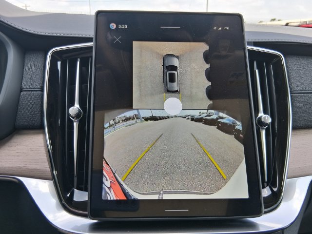 New 2026 Volvo XC90 T8 Plus w/ Protection Package Premier AWD/4WD image 9