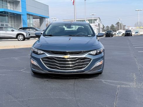 Used 2024 Chevrolet Malibu LT image 3
