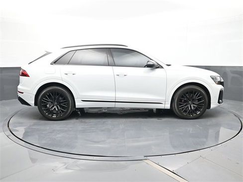 Used 2024 Audi SQ8 Prestige image 24