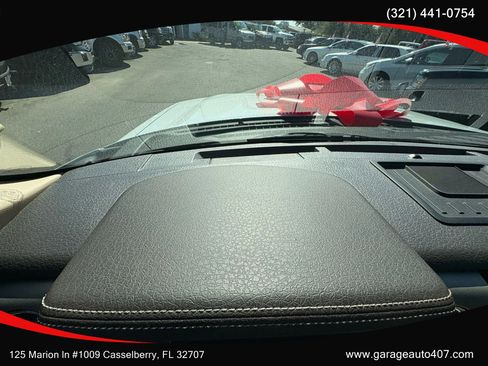 Used 2012 Ford F150 Lariat w/ Lariat Chrome Pkg image 14