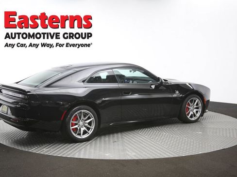 Used 2024 Dodge Charger Daytona Scat Pack w/ Plus Group AWD/4WD image 40
