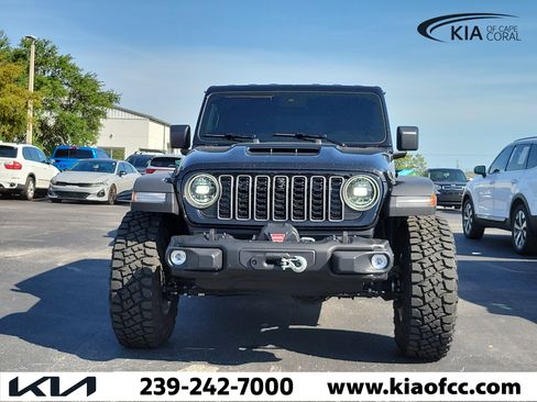 Used 2026 Jeep Wrangler Unlimited Rubicon 392 w/ Quick Order Package 27X Moab AWD/4WD image 2