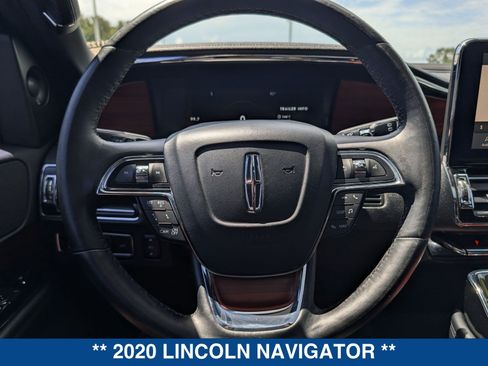 Used 2020 Lincoln Navigator Reserve RWD image 30