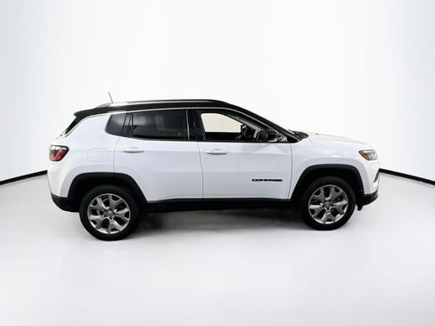 Used 2022 Jeep Compass Limited AWD/4WD image 4