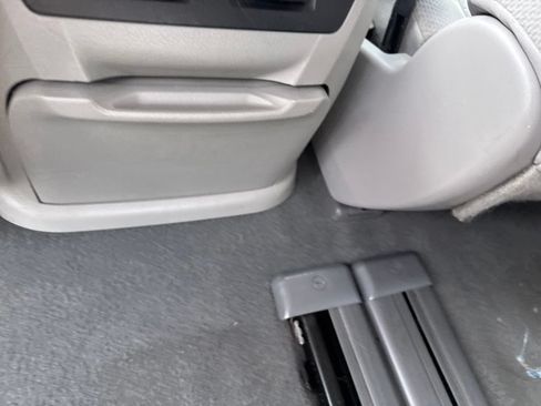 Used 2020 Toyota Sienna LE FWD image 53