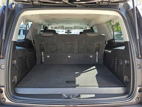 Used 2016 Chevrolet Suburban LS image 28