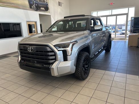 New 2025 Toyota Tundra Limited image 2