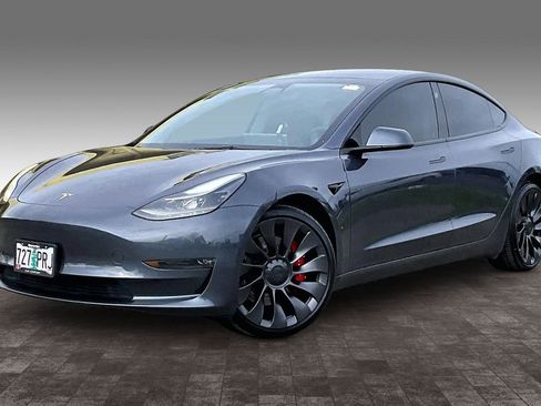 Used 2023 Tesla Model 3 Performance image 2