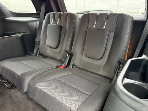 Used 2017 Ford Explorer XLT image 20