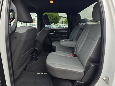 Used 2024 RAM 2500 Big Horn AWD/4WD image 15