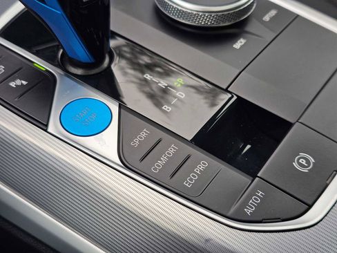 Used 2023 BMW i4 eDrive35 image 34