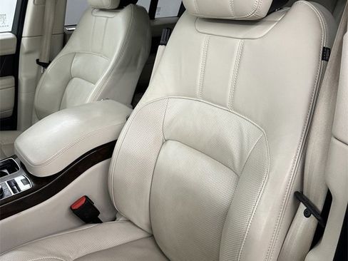 Used 2021 Land Rover Range Rover Westminster Edition image 13