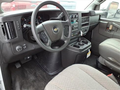 New 2025 Chevrolet Express 3500 w/ Power Convenience Package image 5