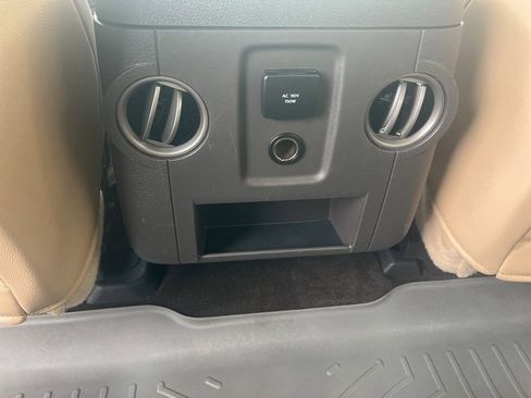 Used 2014 Ford F250 Lariat w/ Lariat Interior Package image 15
