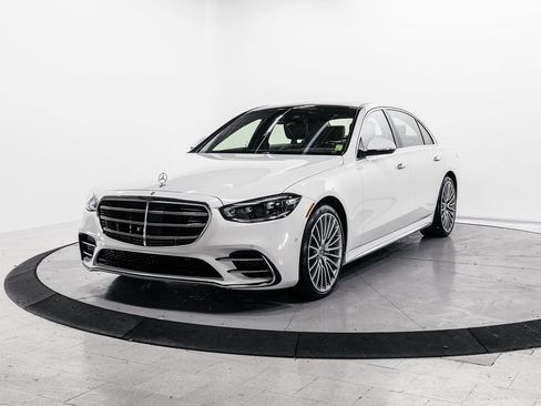 Used 2024 Mercedes-Benz S 580 4MATIC Sedan image 3
