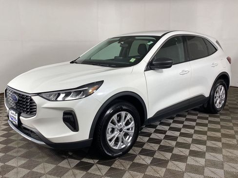 Used 2023 Ford Escape Active AWD/4WD image 28
