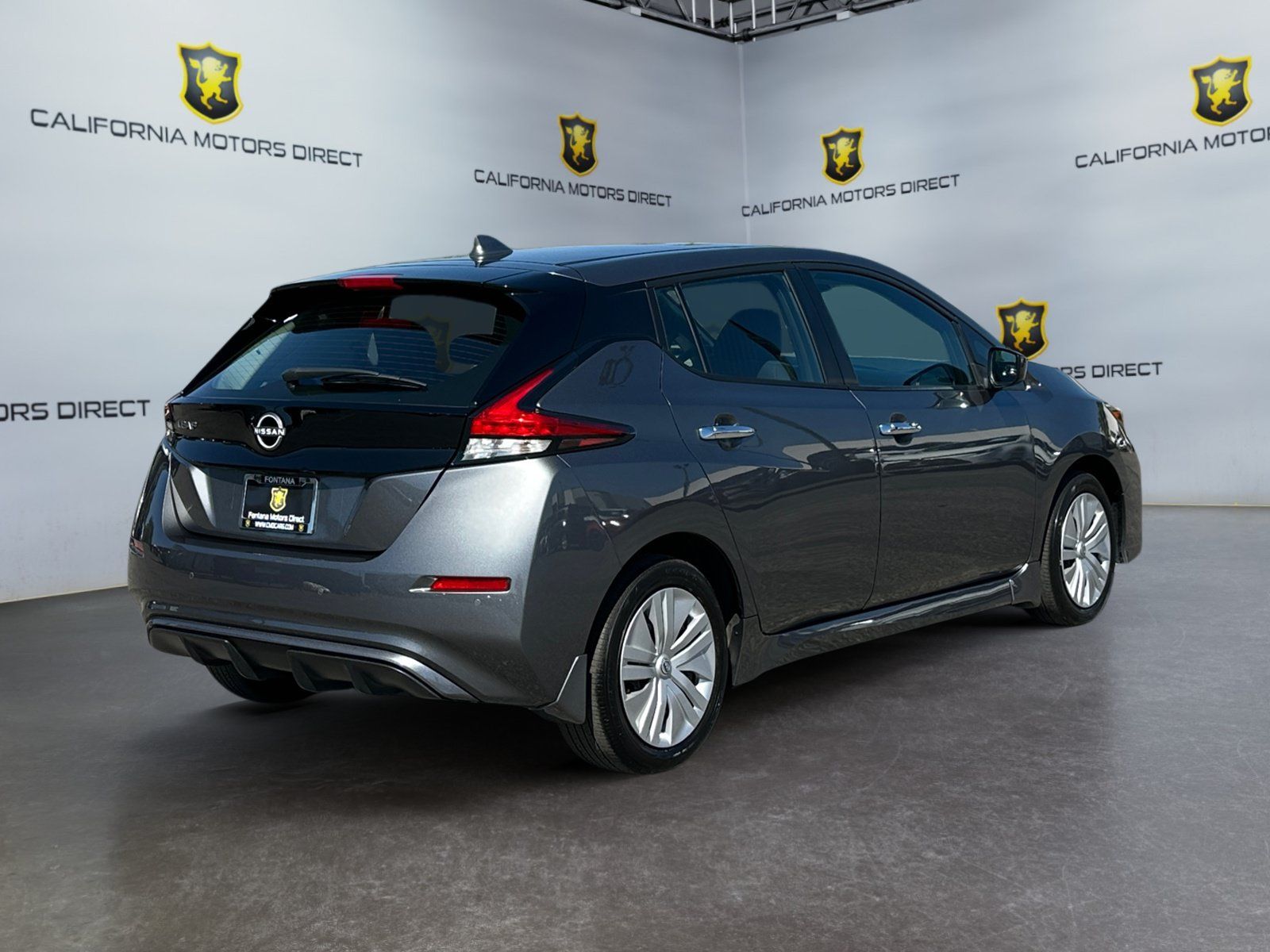 Used 2025 Nissan Leaf S FWD image 5