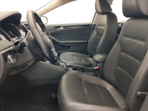 Used 2016 Volkswagen Jetta SEL FWD image 17