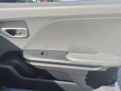 Used 2025 Kia K4 FWD image 32