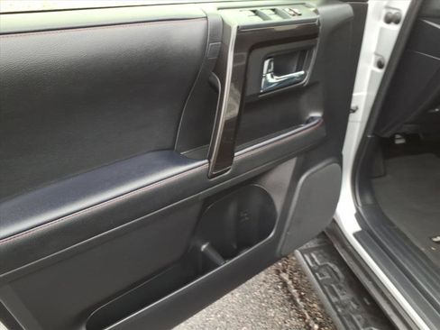 Used 2024 Toyota 4Runner TRD Off-Road image 12