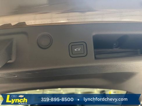 Used 2024 Chevrolet Equinox LT AWD/4WD image 18