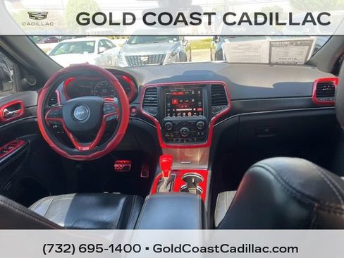 Used 2017 Jeep Grand Cherokee Limited AWD/4WD image 10