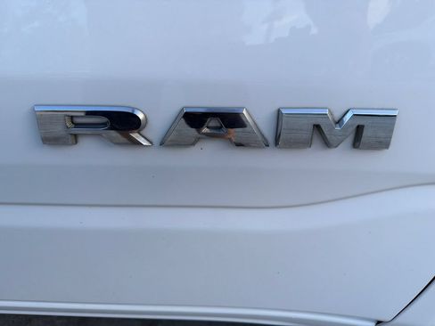 Used 2021 RAM 1500 Big Horn RWD image 10