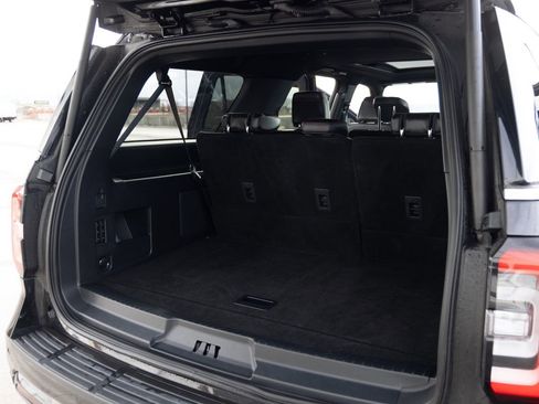 Used 2024 Ford Expedition Max Limited image 8