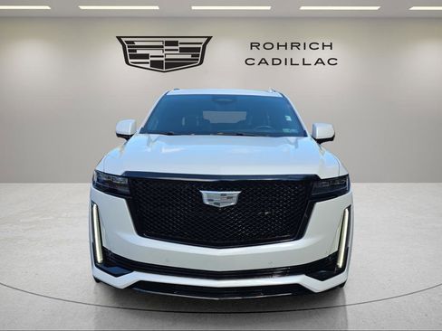 Certified 2022 Cadillac Escalade Sport Platinum w/ LPO, ONYX Package image 2