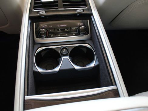 Used 2016 BMW 750i xDrive image 49