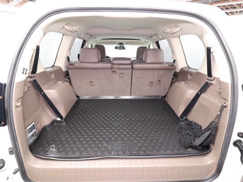 Used 2010 Lexus GX 460 image 30