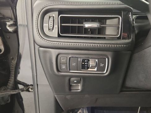 Used 2022 Lincoln Nautilus Reserve w/ Equipment Group 201A image 31