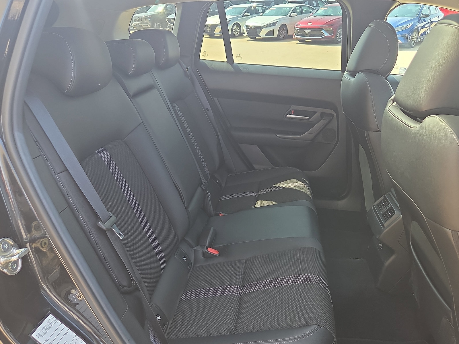 Used 2025 MAZDA CX-50 AWD 2.5 S w/ Premium Package image 12