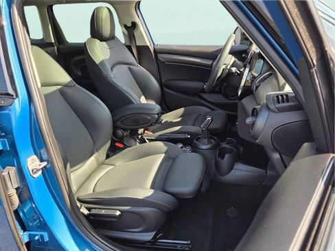 Used 2024 MINI Cooper S FWD image 19