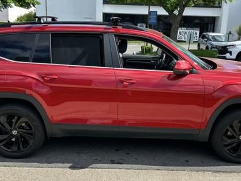 Used 2022 Volkswagen Atlas SE FWD image 2