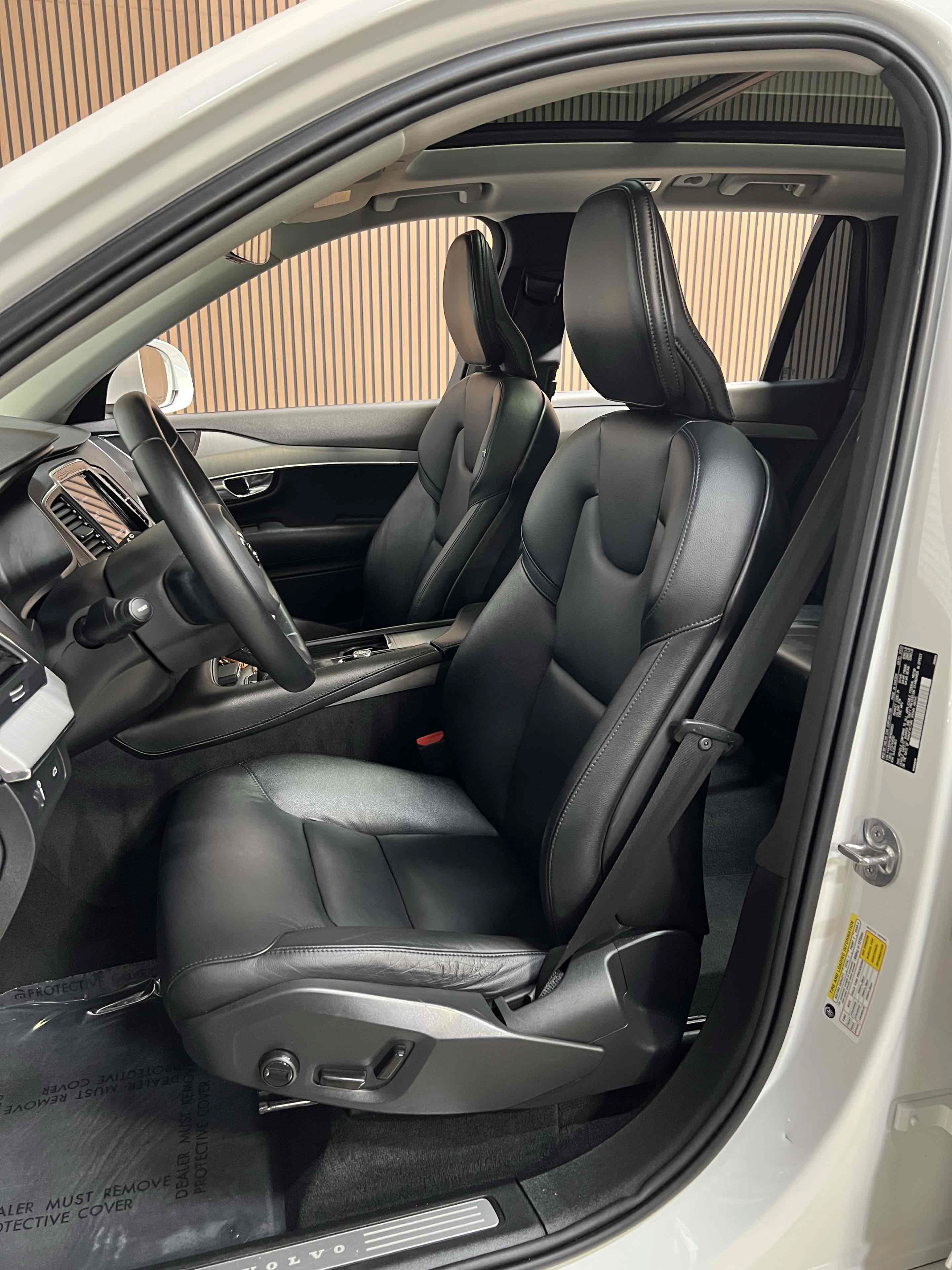 Used 2022 Volvo XC90 T5 Momentum AWD/4WD image 40