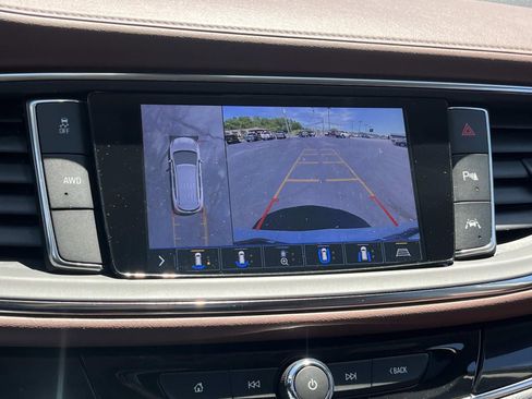 Used 2021 Buick Enclave Avenir AWD/4WD image 40