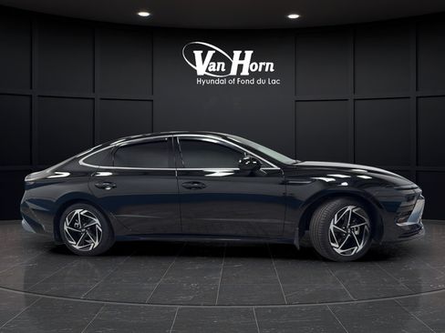 Used 2025 Hyundai Sonata SEL FWD image 8