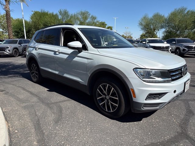 Used 2019 Volkswagen Tiguan SE w/ Panoramic Sunroof Package AWD/4WD image 6