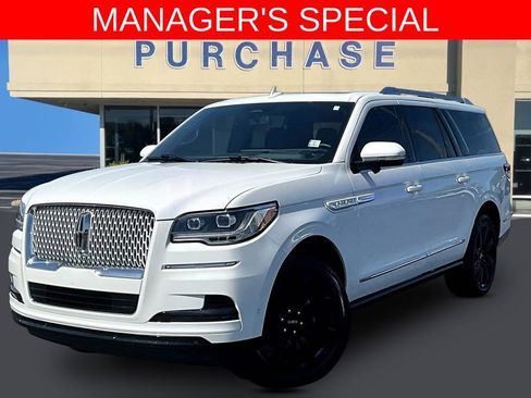 Used 2024 Lincoln Navigator L Reserve AWD/4WD image 3